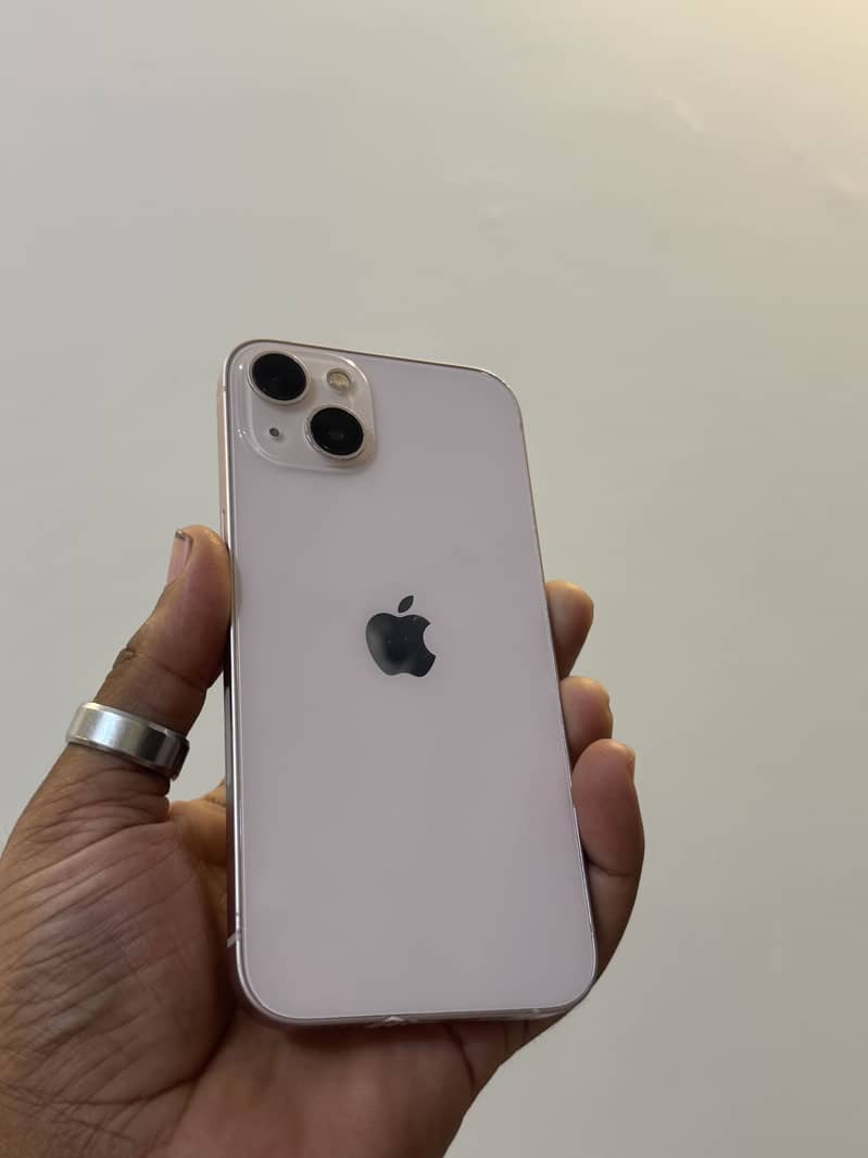 Apple iPhone 13 1