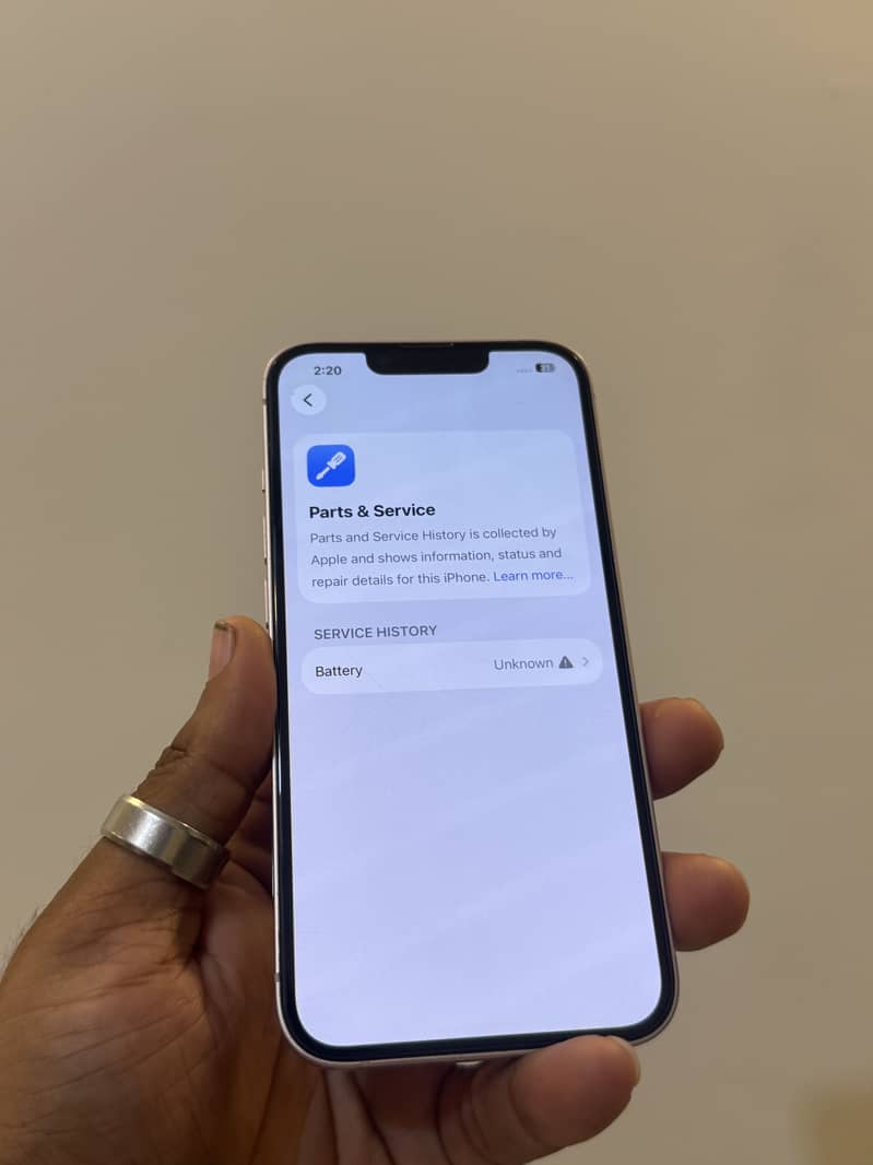 Apple iPhone 13 8