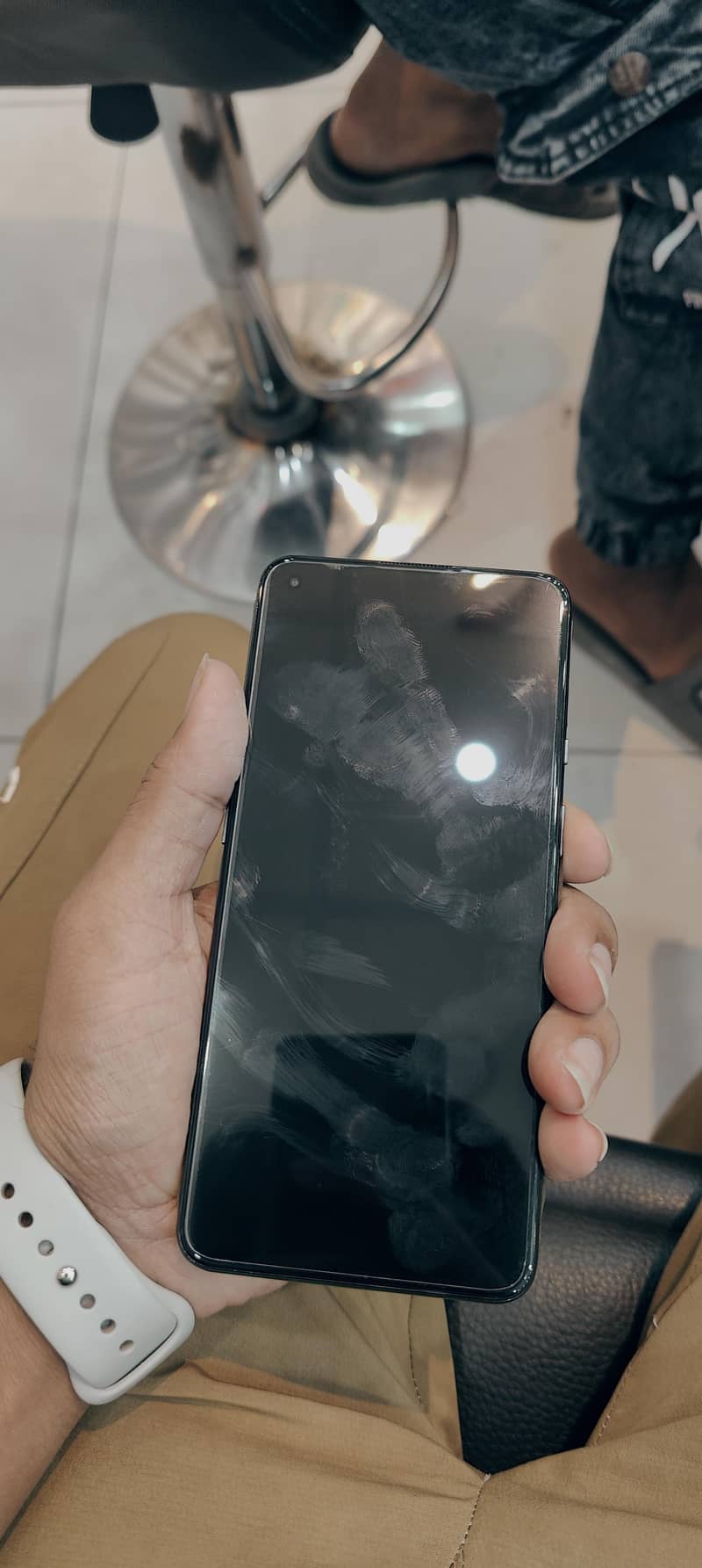 One Plus 9 5G 1
