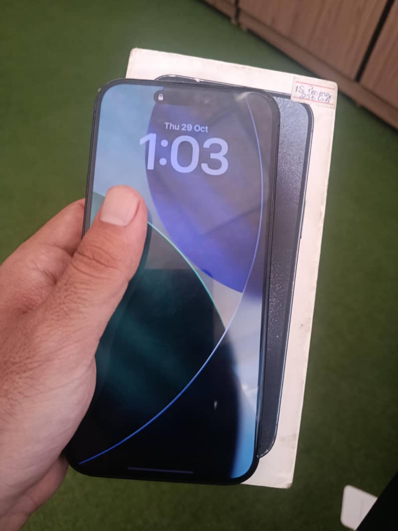 Apple iPhone 15 Pro Max 0