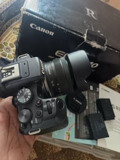 canon r50 with 18 45mm lens better then canon r50 m5ii and m50 modal