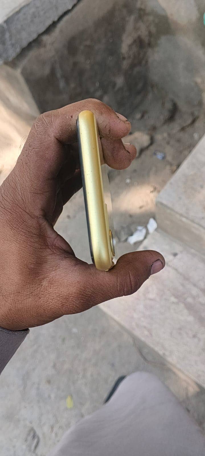 Apple iPhone 11 7