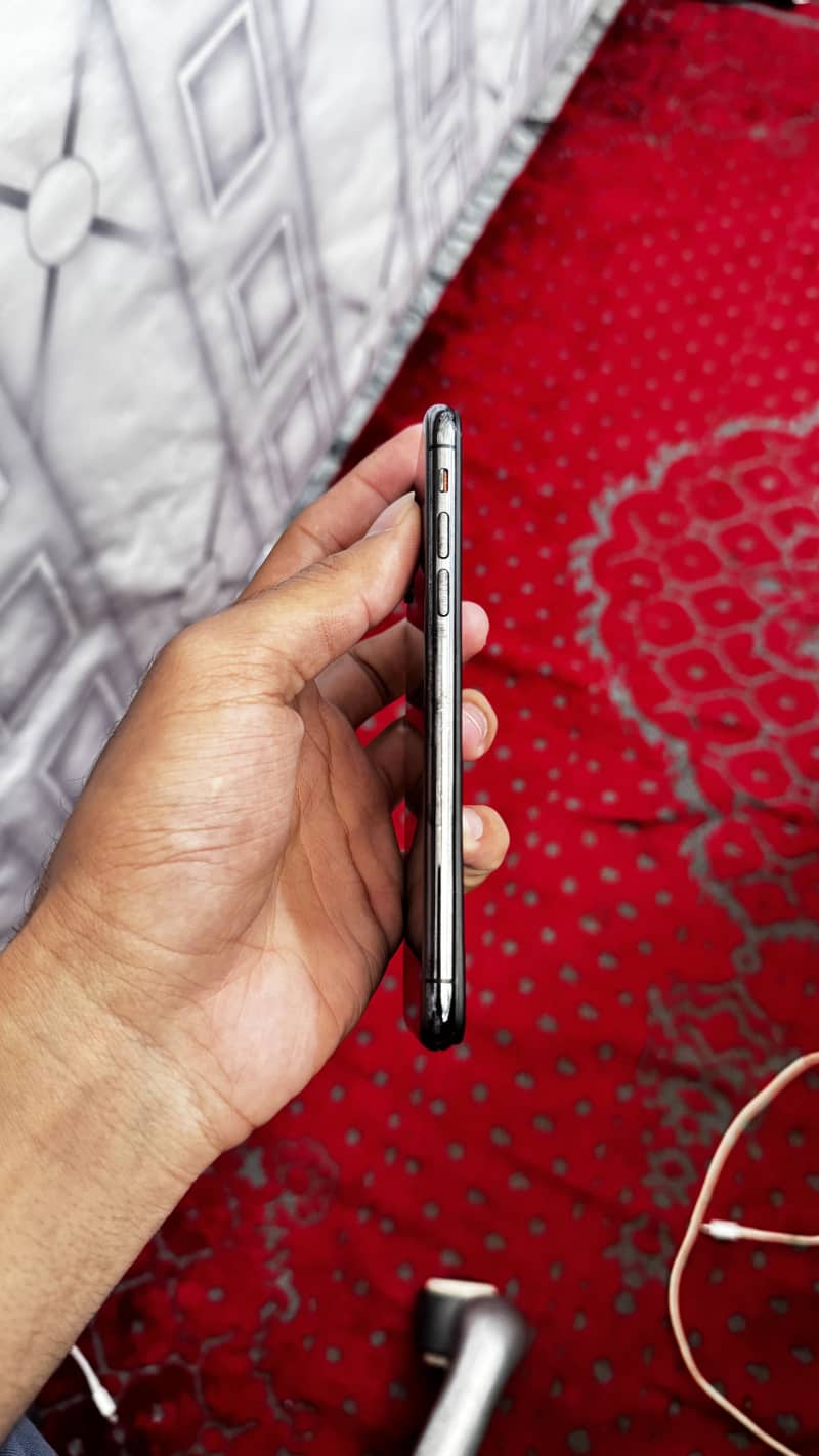 Apple iPhone X 9