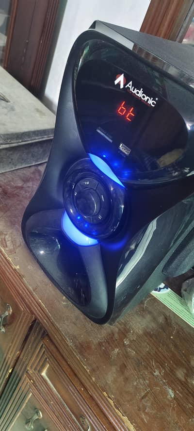 rainbow r30  4 maa warranty me hai 03056786462