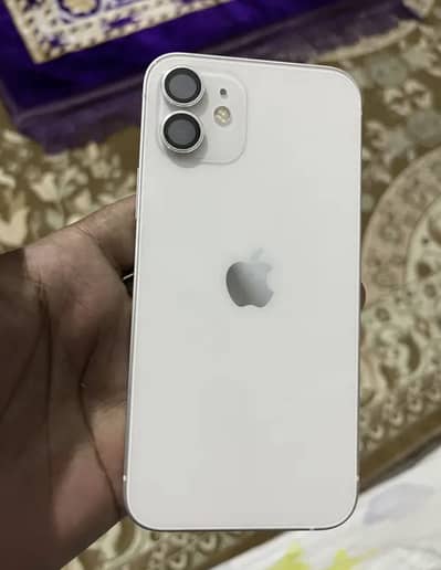 Apple iPhone 12