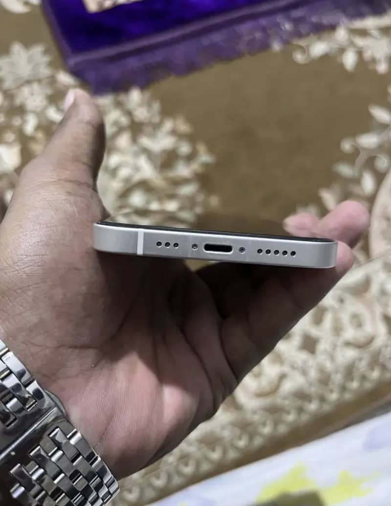 Apple iPhone 12 2