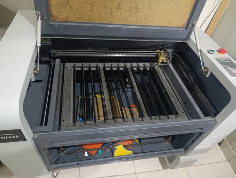 Laser engraving machine 3