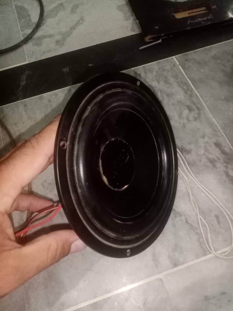 2 subwoofer 0