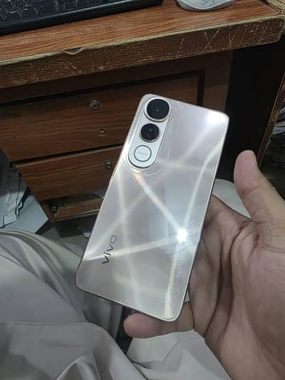 Vivo V50 Lite