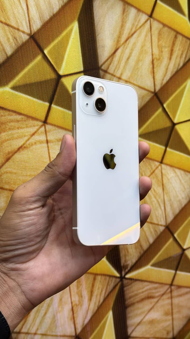 Apple iPhone 13 1