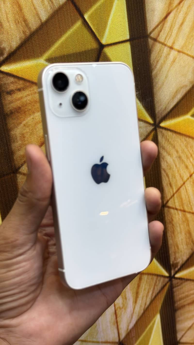 Apple iPhone 13 3