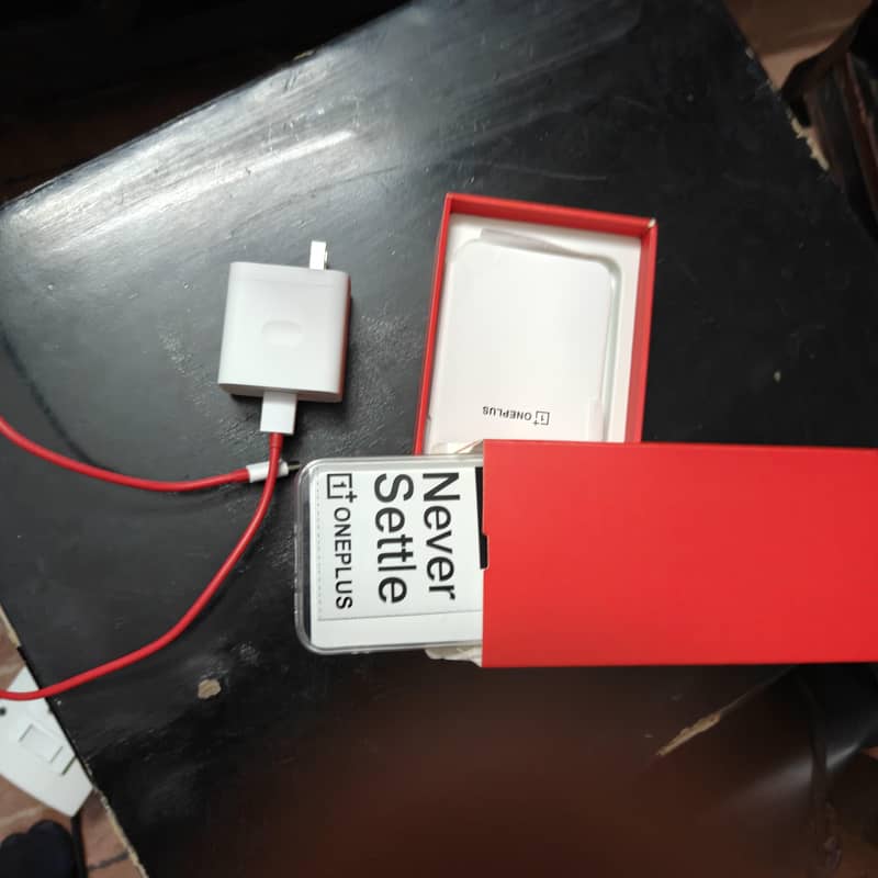 One Plus 13T 12/256 globe version 8