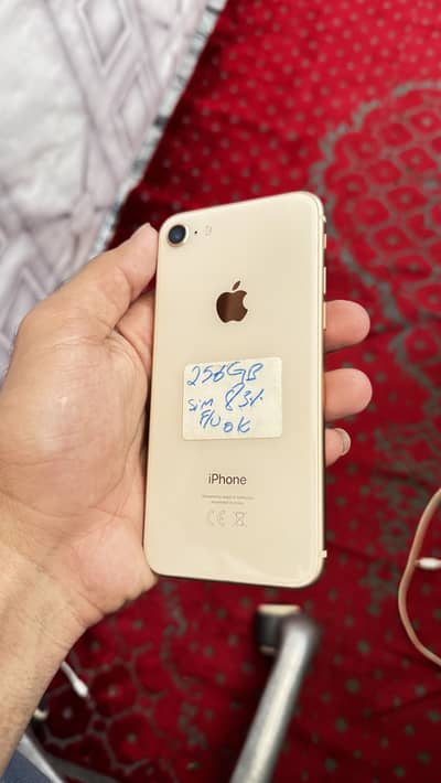 Apple iPhone 8