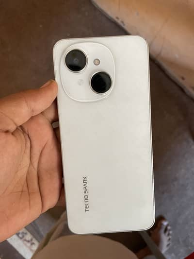 Tecno Spark Go 1