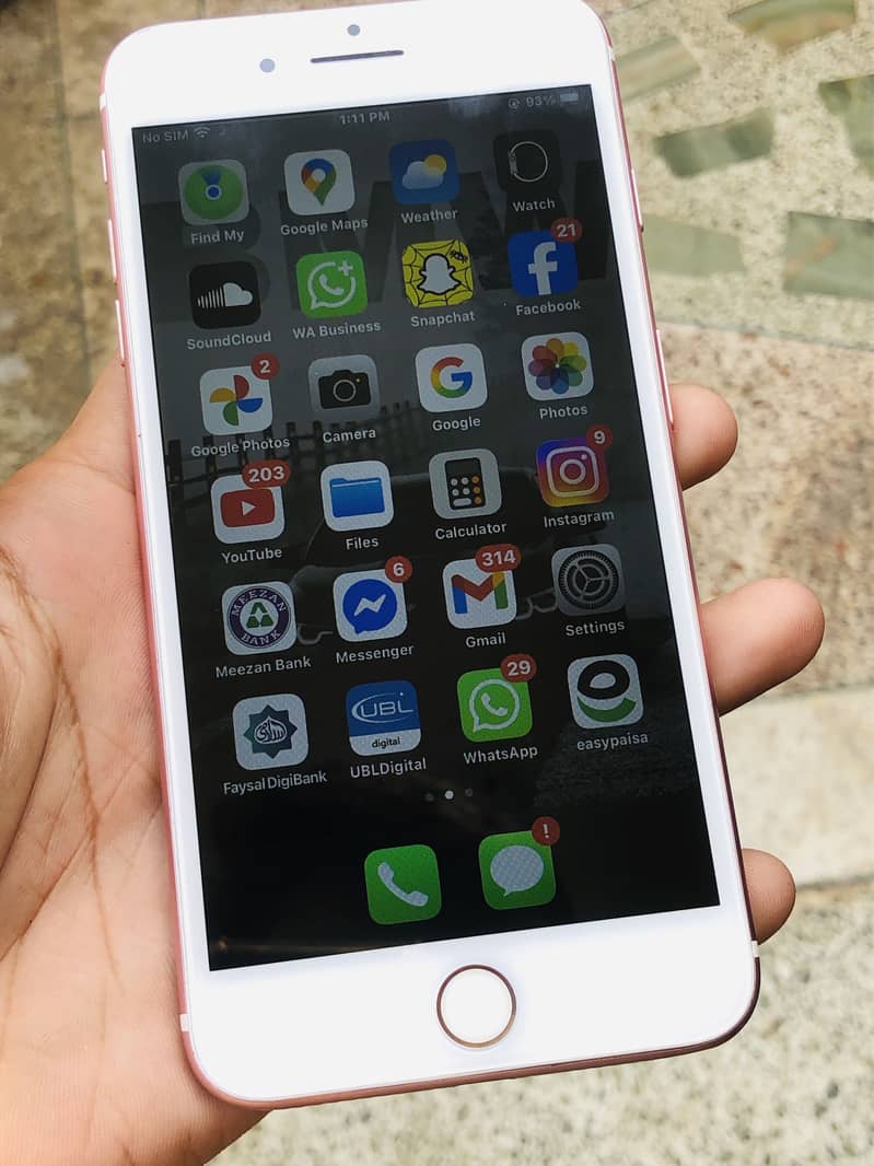 Apple iPhone 7 Plus 1