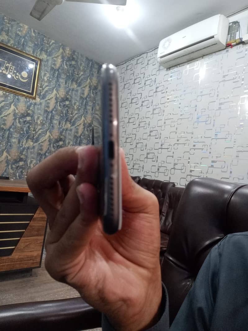 Apple iPhone 8 Plus 2