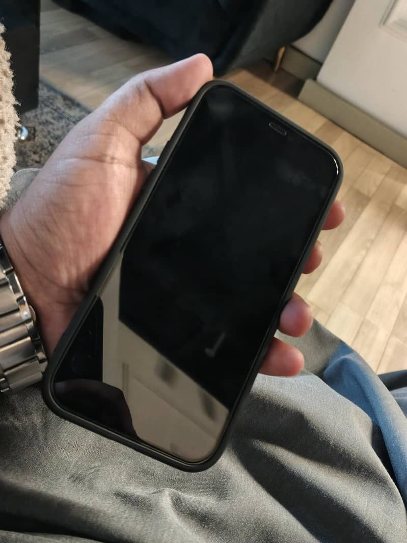 Apple iPhone 12 MDM 2