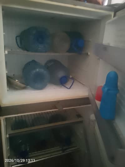 downlance double door fridge good condition.