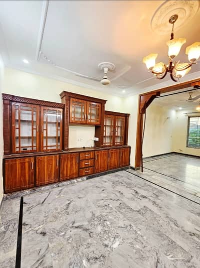 7 Marla Upper Portion Prime Location All Facilities Gas , Boring G13