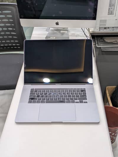 MacBook Pro 16 | i7-2019 | 16GB Ram