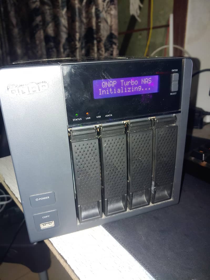QNAP TS-421 1
