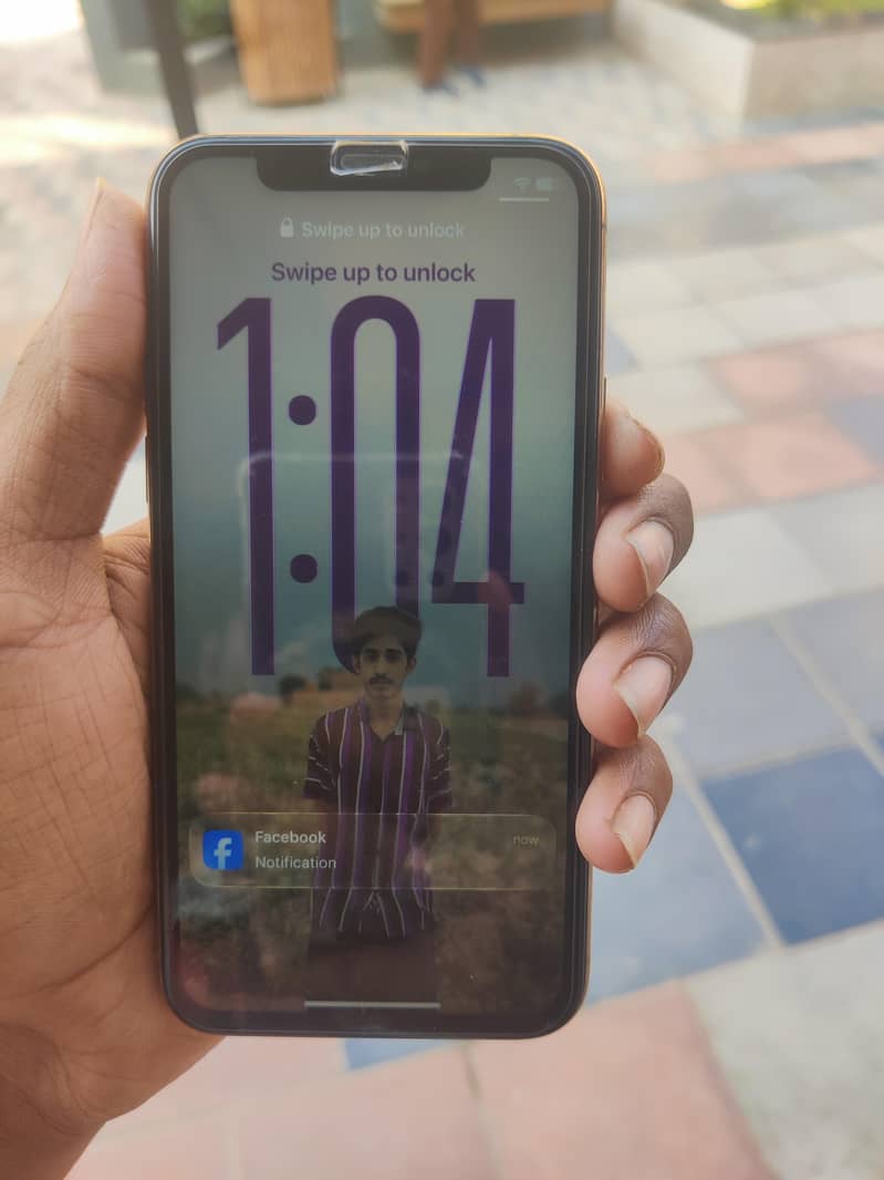 Apple iPhone 11 Pro 4