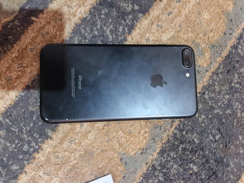 Apple iPhone 7 Plus 6
