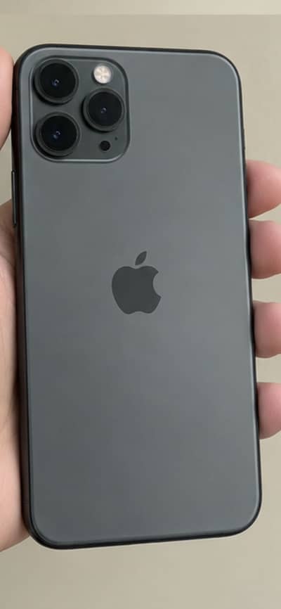 Apple iPhone 11 Pro all ok 10/10 air pack exchange with flagship phns