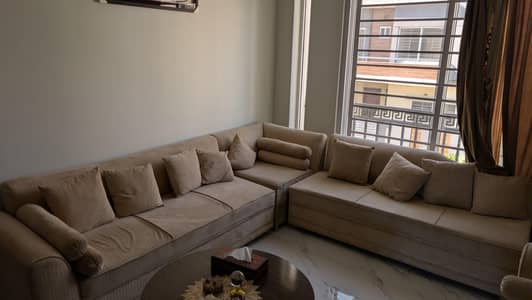 Cream sofa set for sale
