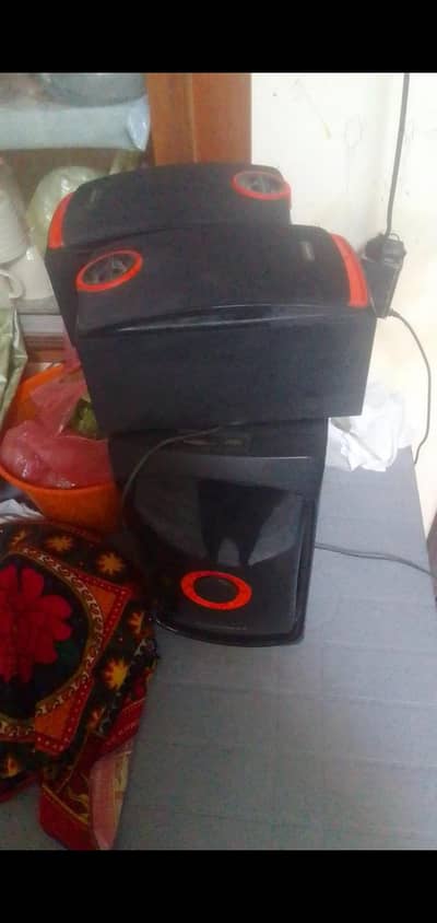 good sound quality good base quality no any fault no repair with remot