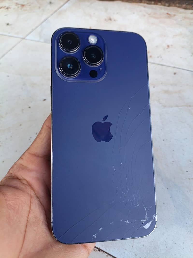 Apple iPhone 14 Pro Max 1