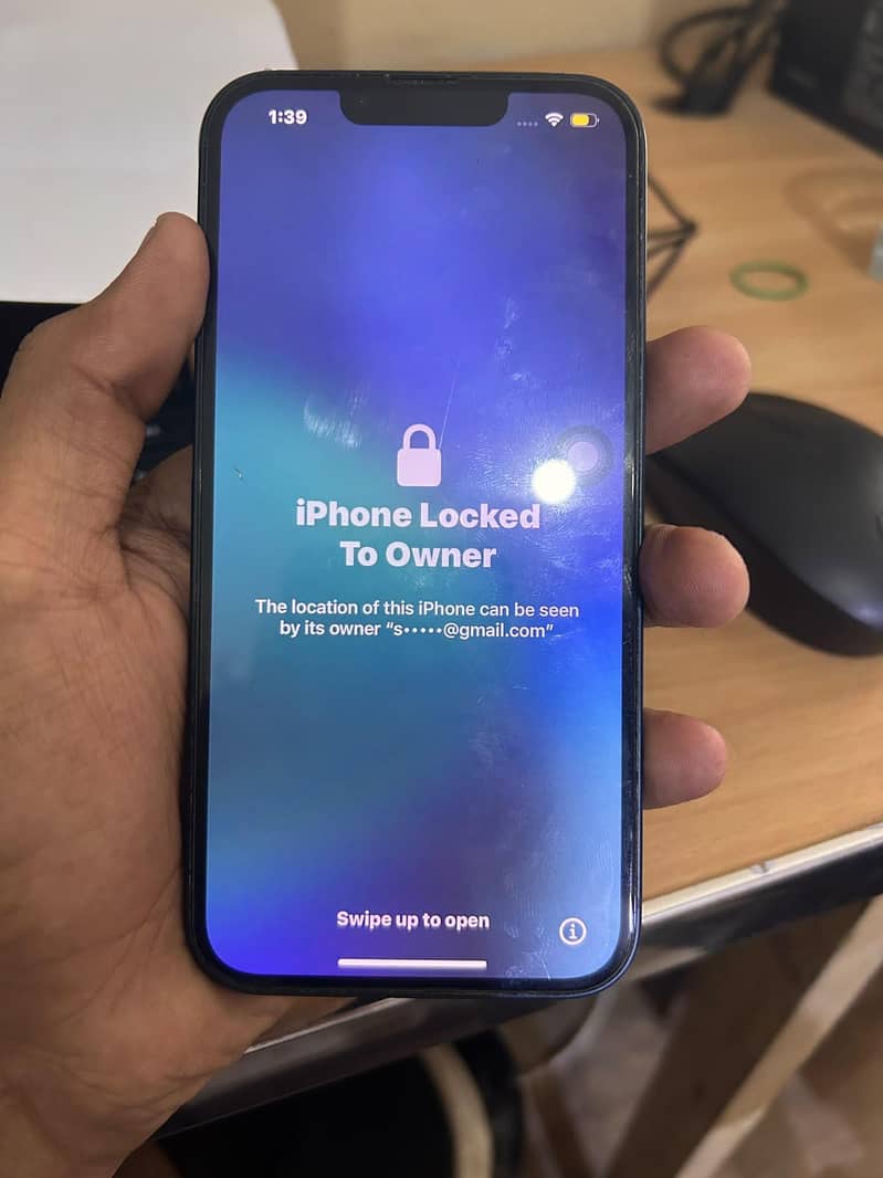 Apple iPhone 13 1