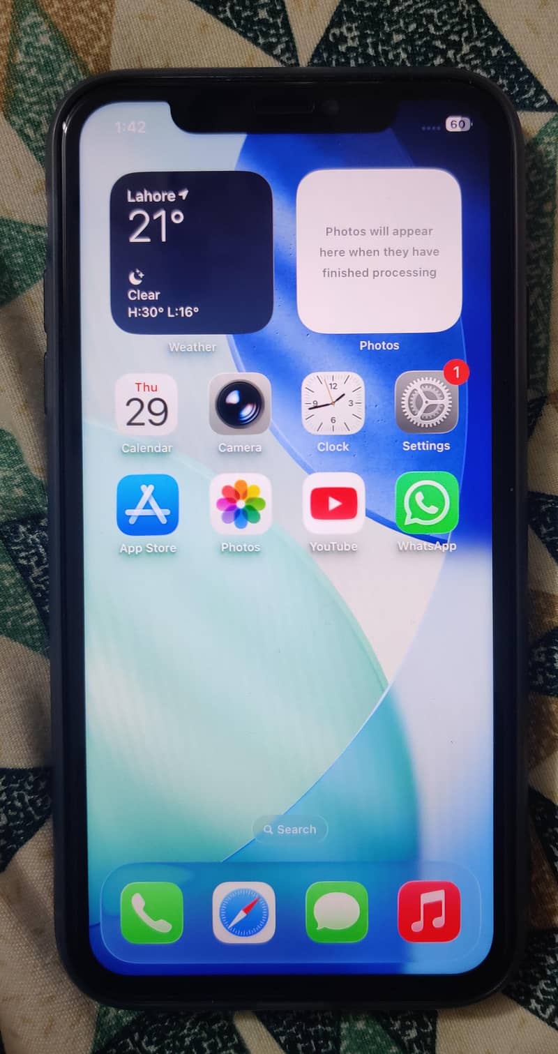 Apple iPhone 11 0