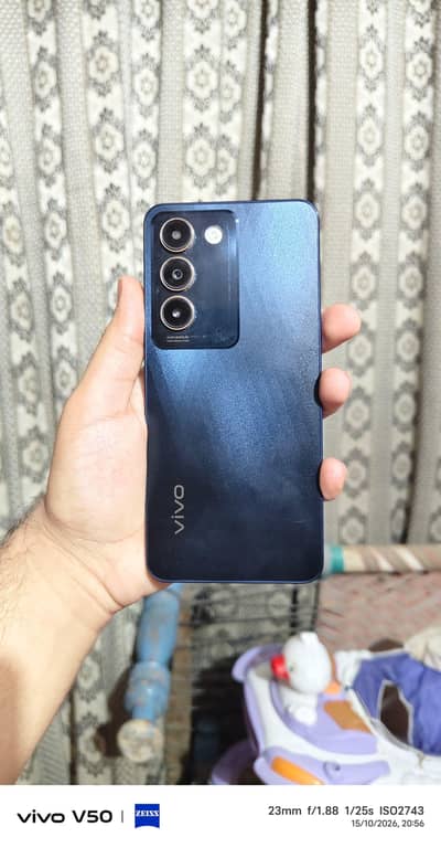 Vivo Y100