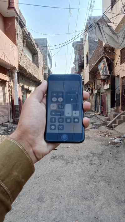 Apple iPhone 7