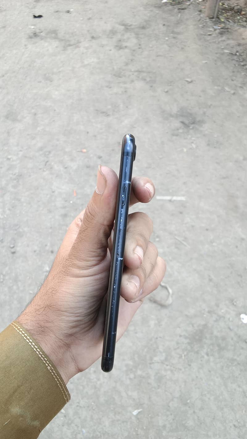 Apple iPhone 7 6