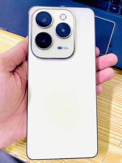 Infinix Hot 40