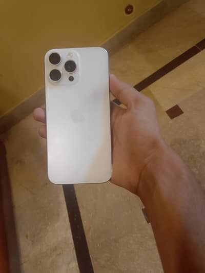 Apple iPhone 16 Pro Max
