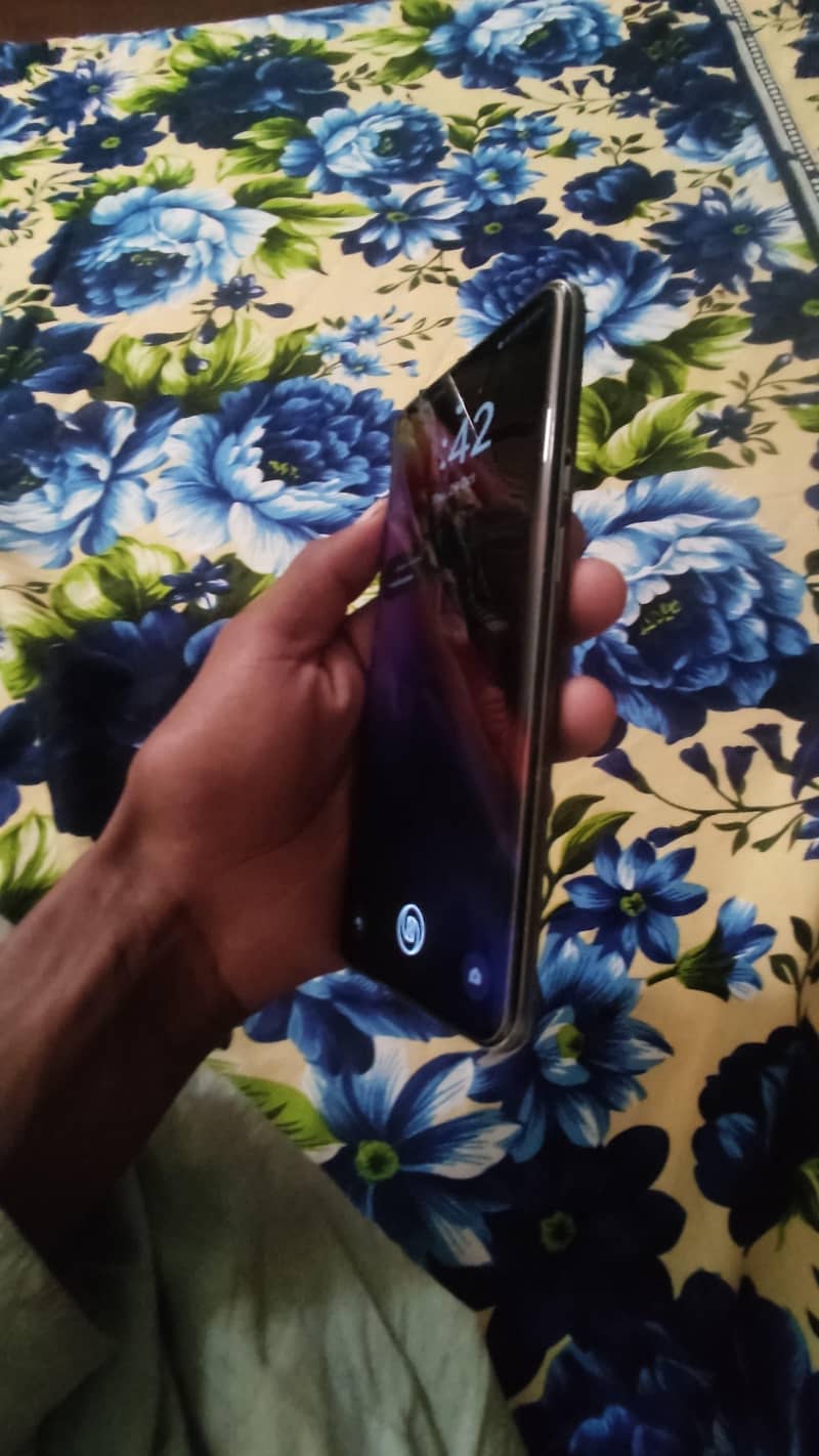 One Plus 9 Pro 5 G 0