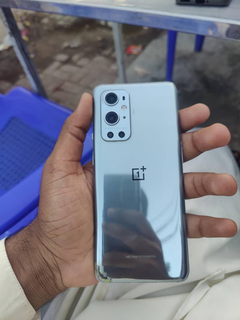 One Plus 9 Pro 4