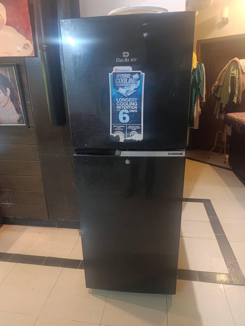 REFRIGERATOR 0
