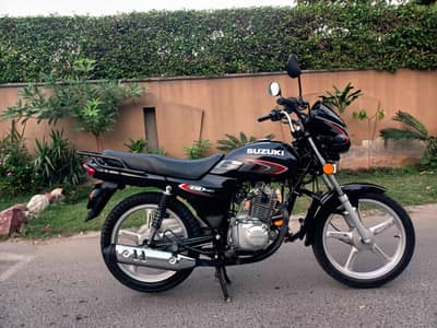 Suzuki GD 110S 2024 end model 12500 km driven only like new bike