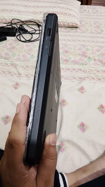 urgent sale krna h new h 10/10 1 month use