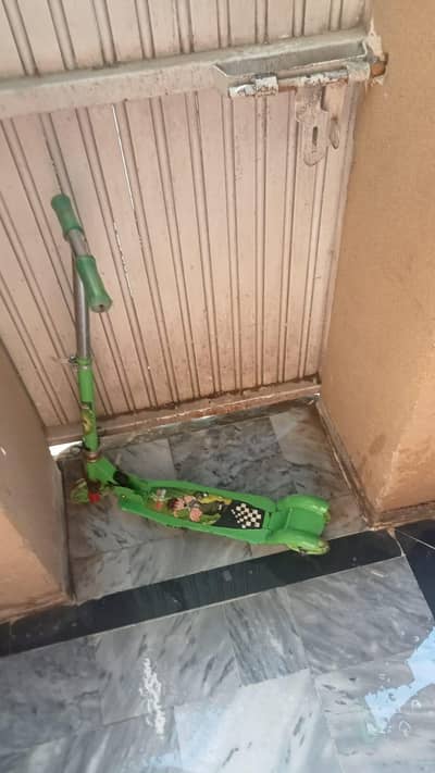 Boys Scooty for 7 years old