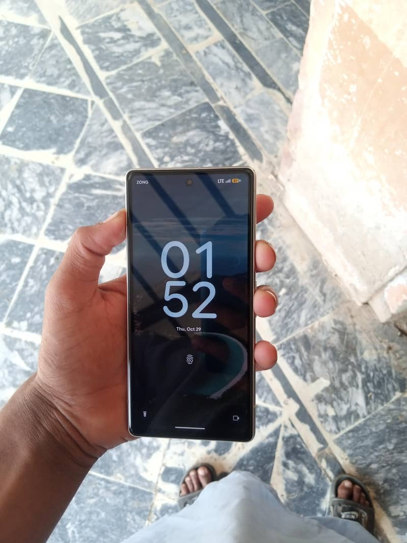 Google Pixel 7a 5