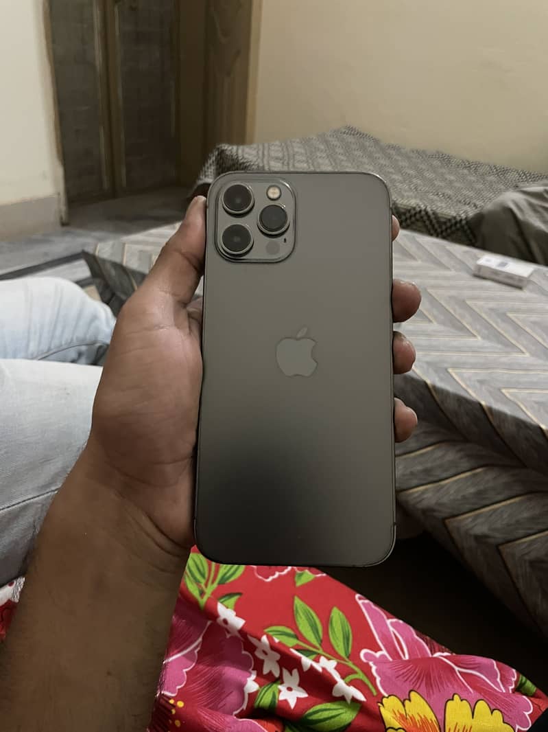Apple iPhone 12 Pro 0