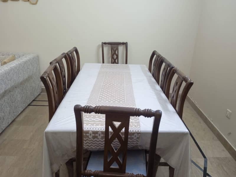 8 seater Dining Table 0