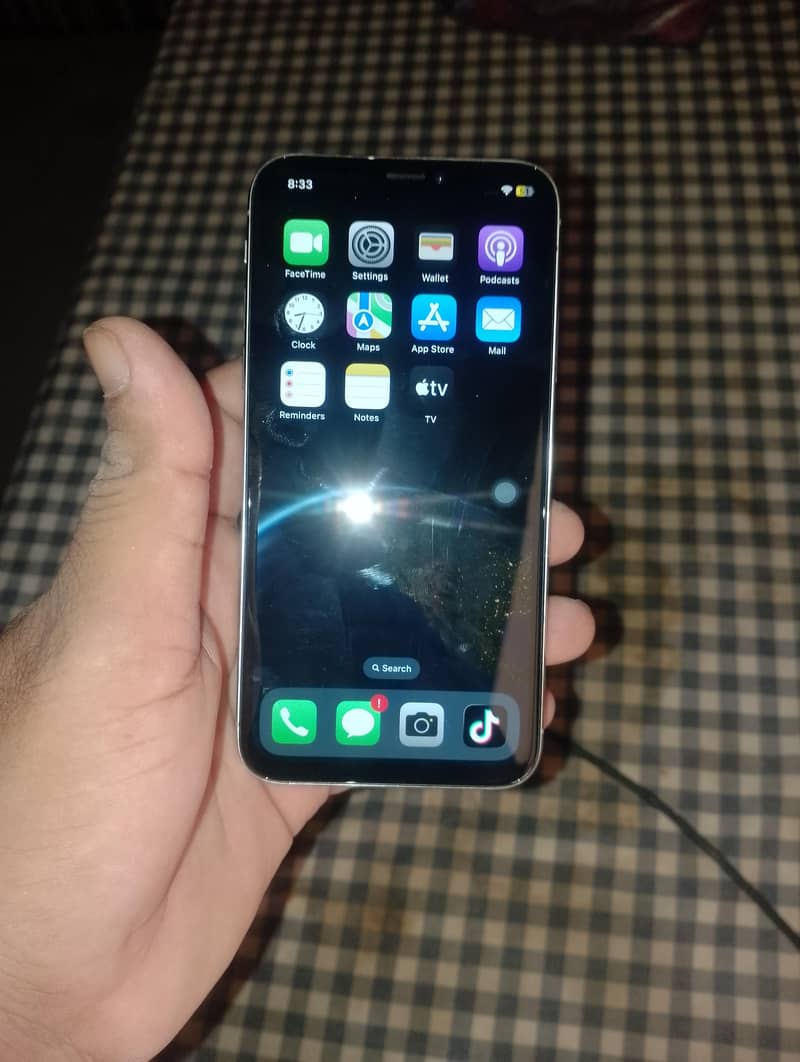 Apple iPhone X 0