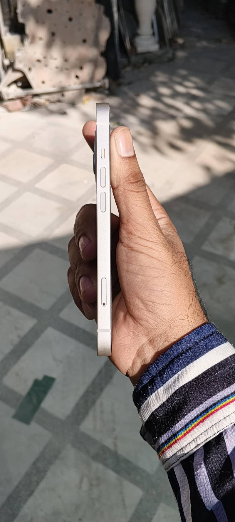 iPhone 13 5