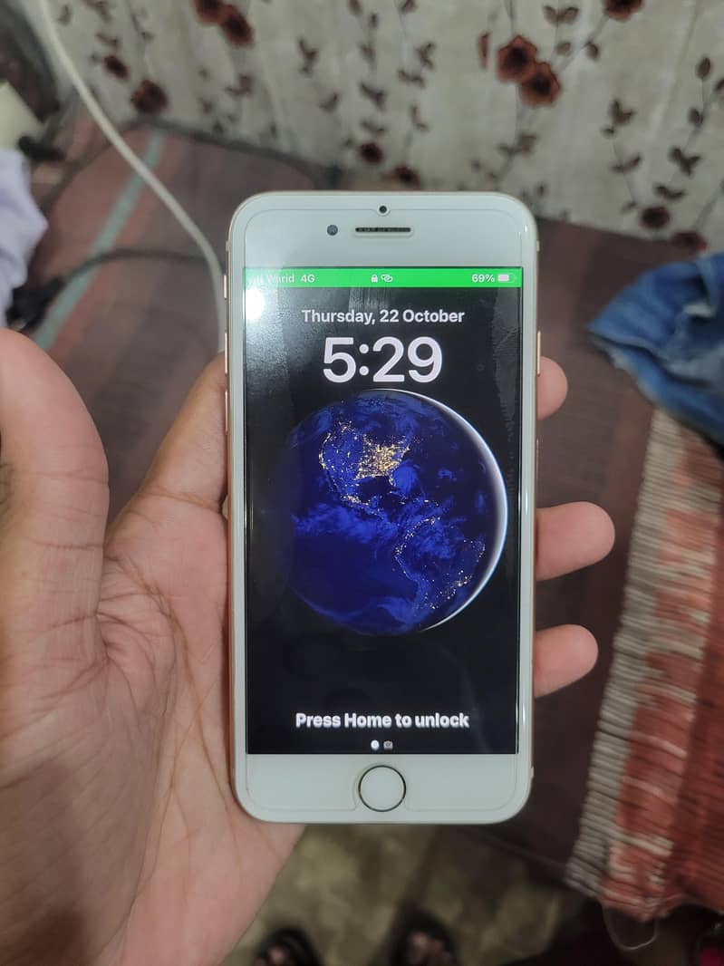 Apple iPhone 8 2
